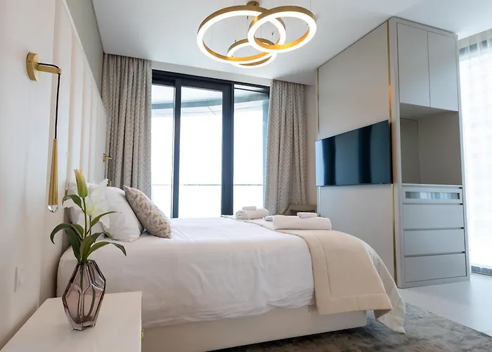Luxurious 3Br Address Beach Resort Seaview