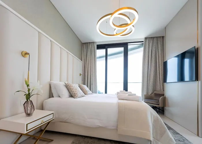 Luxurious 3Br Address Beach Resort Seaview