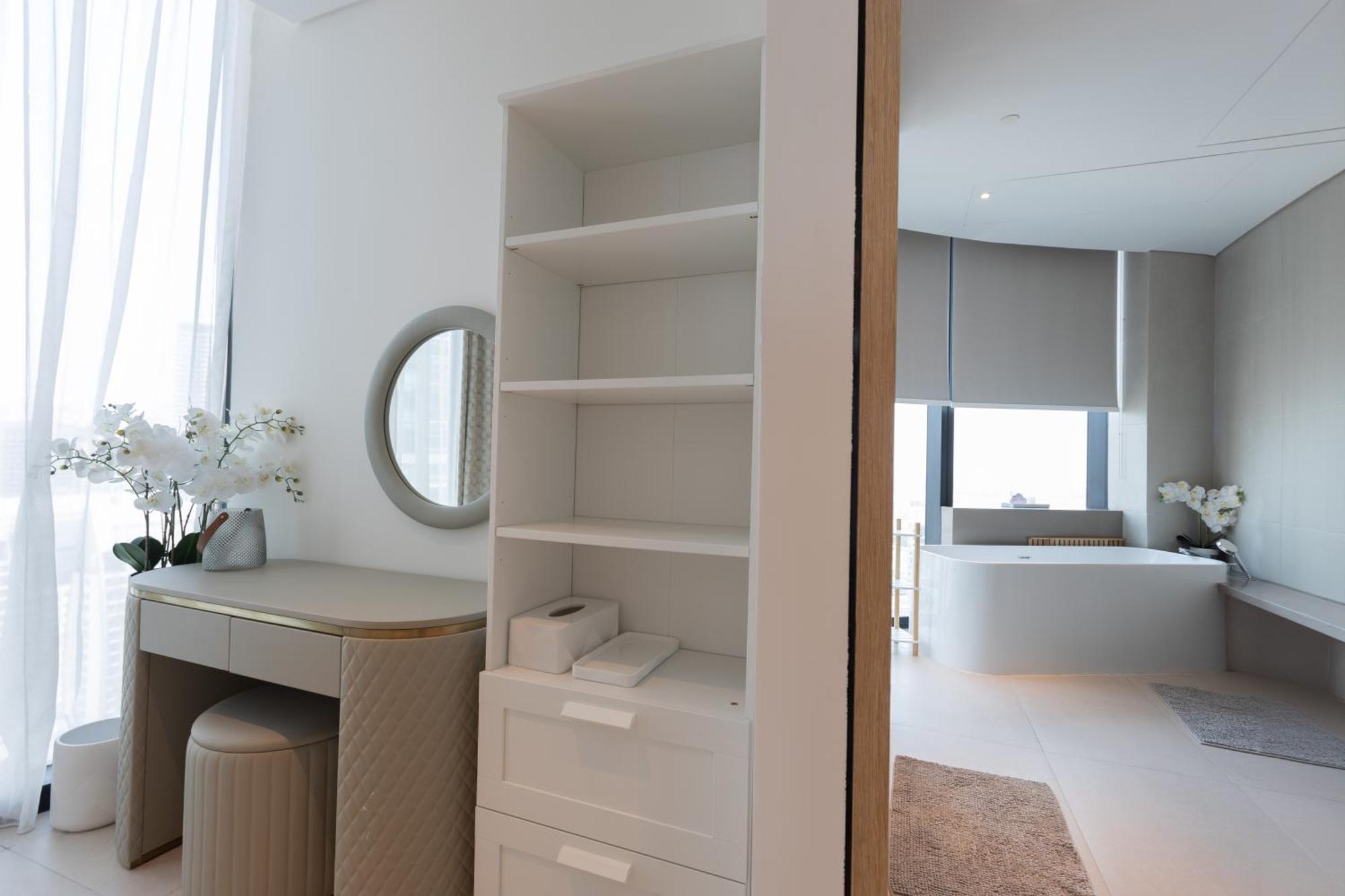 Apartment Luxurious 3br Address Seaview Dubai