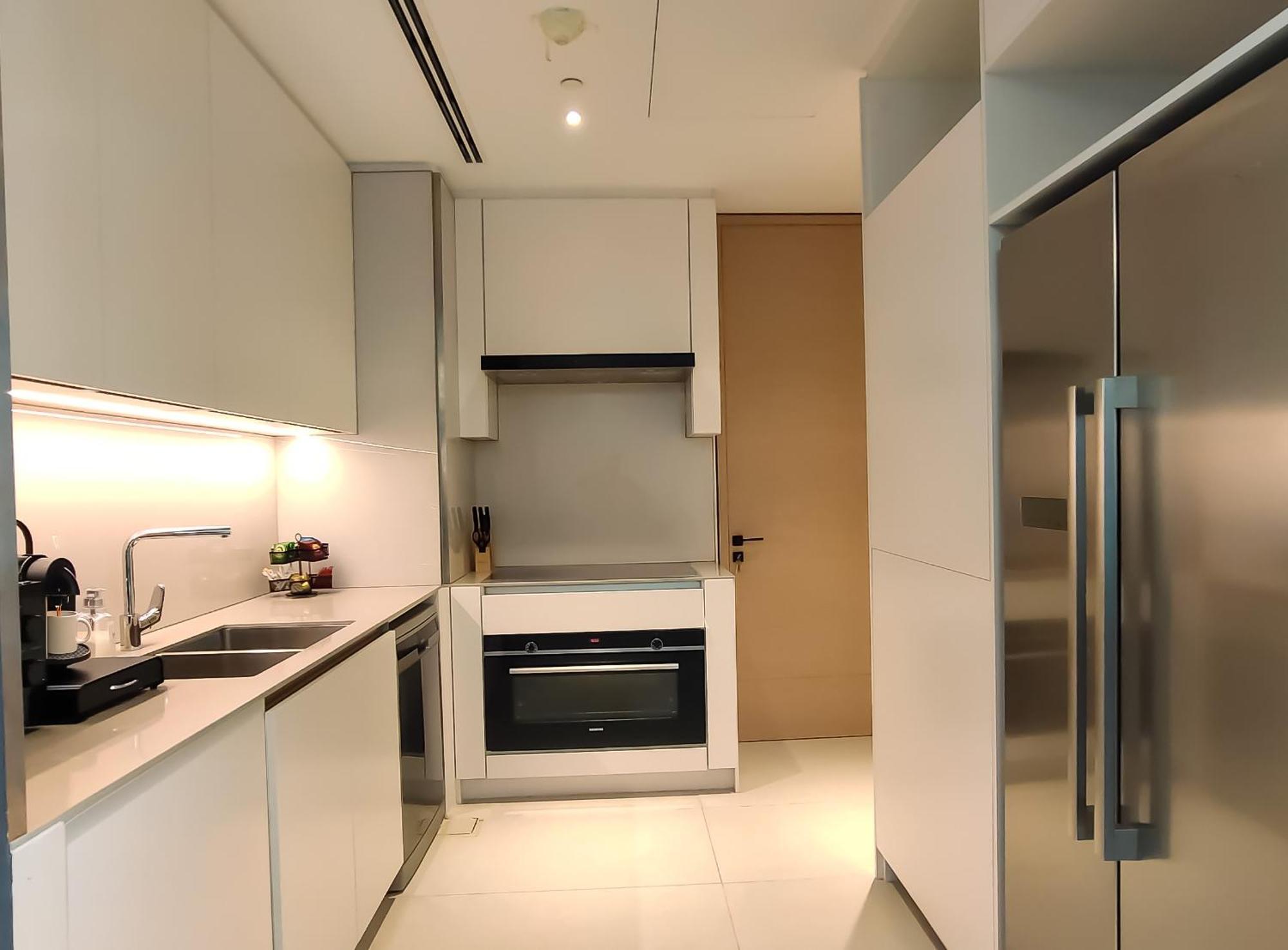 Luxurious 3br Address Seaview Apartment Dubai